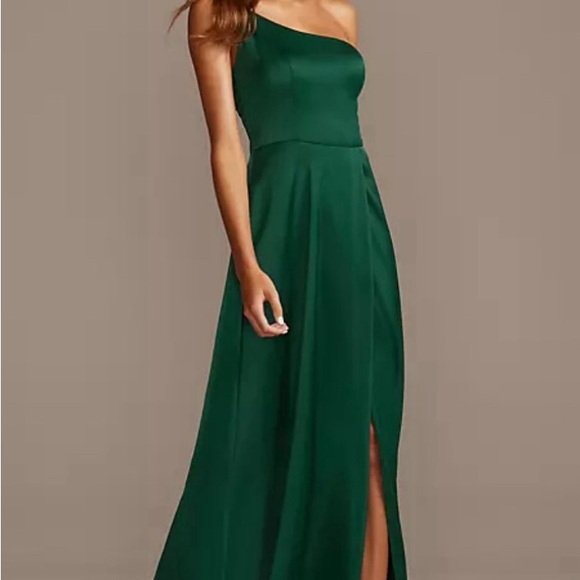 macys dresses bridesmaid Kennedy Blue Macy Dress Color:Eden Palm Paradise Model is 59 wearing style:Legend Sweater Shirts Okay sisters… I think